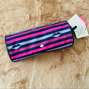 Kate Spade jewelry roll Jae nylon lip print